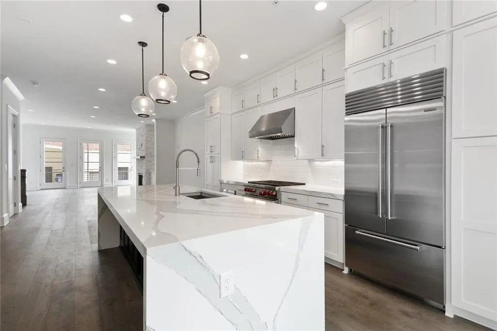 4530 Collins Avenue, Atlanta, Georgia 30342, 4 Bedrooms Bedrooms, ,4 BathroomsBathrooms,Residential,Sold,4530 Collins Avenue,6768493