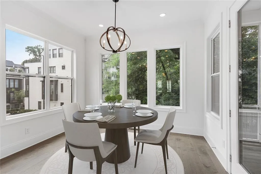 4530 Collins Avenue, Atlanta, Georgia 30342, 4 Bedrooms Bedrooms, ,4 BathroomsBathrooms,Residential,Sold,4530 Collins Avenue,6768493