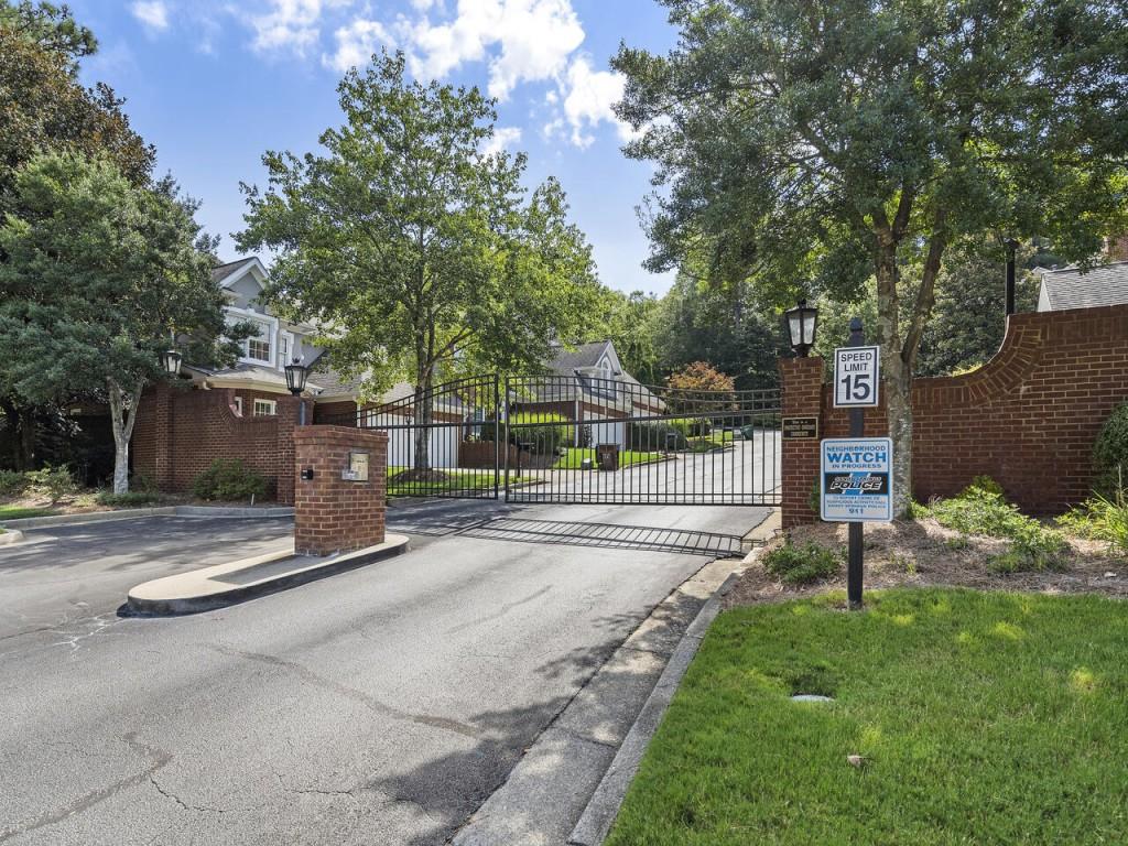 304 Crossing Valley Lane, Atlanta, Georgia 30339, 4 Bedrooms Bedrooms, ,3 BathroomsBathrooms,Residential,Sold,304 Crossing Valley Lane,7255763