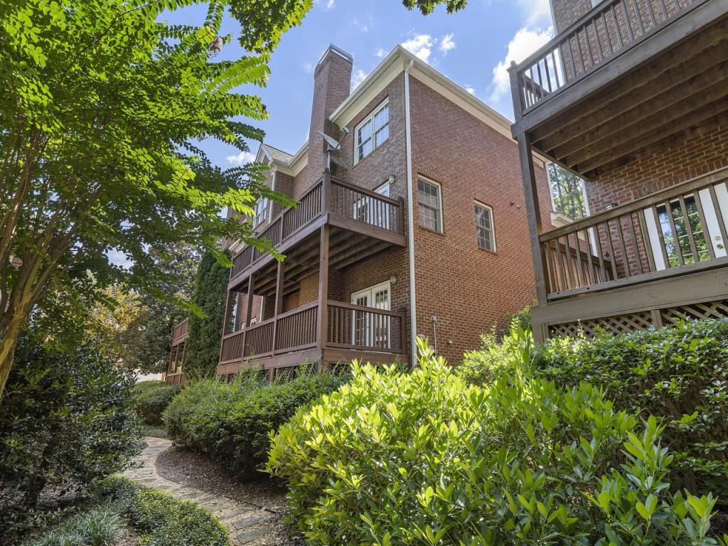 304 Crossing Valley Lane, Atlanta, Georgia 30339, 4 Bedrooms Bedrooms, ,3 BathroomsBathrooms,Residential,Sold,304 Crossing Valley Lane,7255763