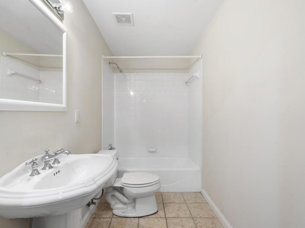 304 Crossing Valley Lane, Atlanta, Georgia 30339, 4 Bedrooms Bedrooms, ,3 BathroomsBathrooms,Residential,Sold,304 Crossing Valley Lane,7255763