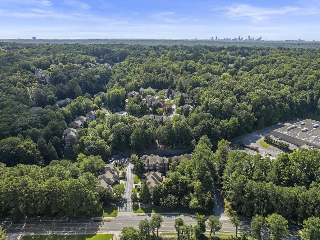 304 Crossing Valley Lane, Atlanta, Georgia 30339, 4 Bedrooms Bedrooms, ,3 BathroomsBathrooms,Residential,Sold,304 Crossing Valley Lane,7255763