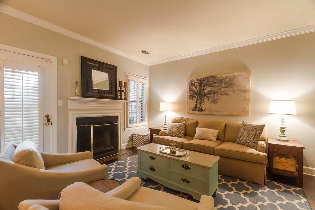 1160 Windsor Parkway Unit 13, Atlanta, Georgia 30319, 2 Bedrooms Bedrooms, ,2 BathroomsBathrooms,Residential,Sold,1160 Windsor Parkway Unit 13,5855593
