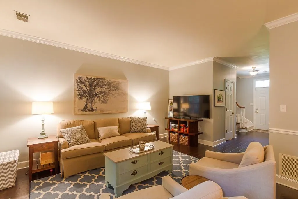 1160 Windsor Parkway Unit 13, Atlanta, Georgia 30319, 2 Bedrooms Bedrooms, ,2 BathroomsBathrooms,Residential,Sold,1160 Windsor Parkway Unit 13,5855593