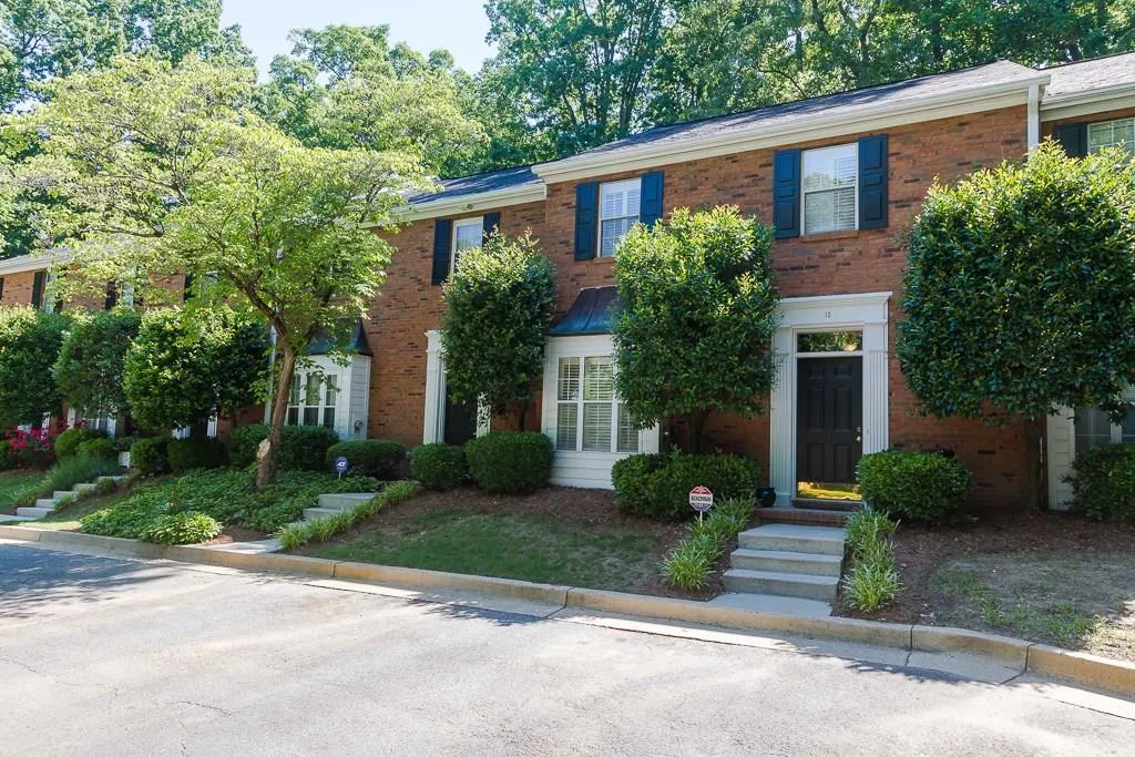 1160 Windsor Parkway Unit 13, Atlanta, Georgia 30319, 2 Bedrooms Bedrooms, ,2 BathroomsBathrooms,Residential,Sold,1160 Windsor Parkway Unit 13,5855593