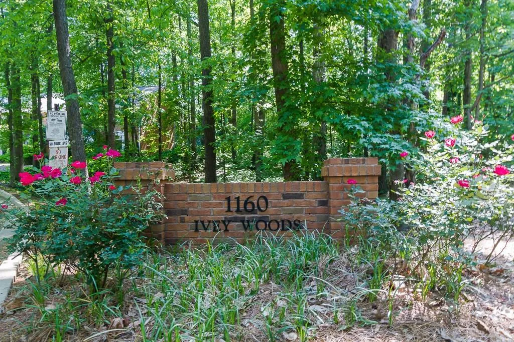 1160 Windsor Parkway Unit 13, Atlanta, Georgia 30319, 2 Bedrooms Bedrooms, ,2 BathroomsBathrooms,Residential,Sold,1160 Windsor Parkway Unit 13,5855593