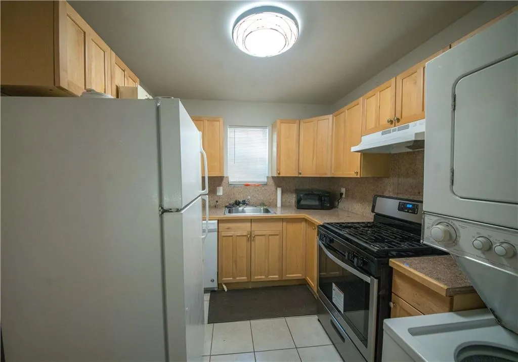 5580 Kingsport Drive Unit 23, Sandy Springs, Georgia 30342, 2 Bedrooms Bedrooms, ,1 BathroomBathrooms,Residential,Sold,5580 Kingsport Drive Unit 23,6758206