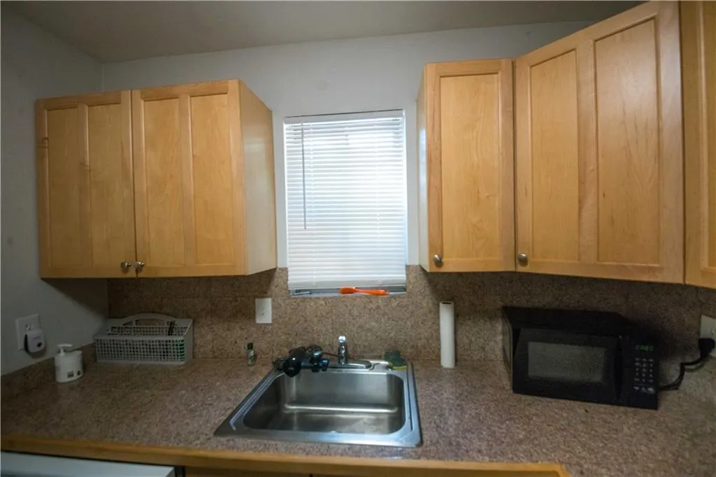 5580 Kingsport Drive Unit 23, Sandy Springs, Georgia 30342, 2 Bedrooms Bedrooms, ,1 BathroomBathrooms,Residential,Sold,5580 Kingsport Drive Unit 23,6758206