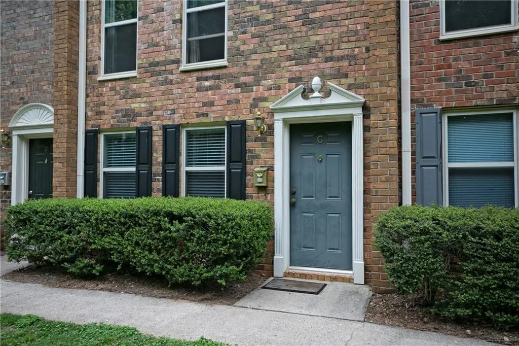 225 Winding River Drive Unit G, Sandy Springs, Georgia 30350, 2 Bedrooms Bedrooms, ,2 BathroomsBathrooms,Residential,Sold,225 Winding River Drive Unit G,5679149