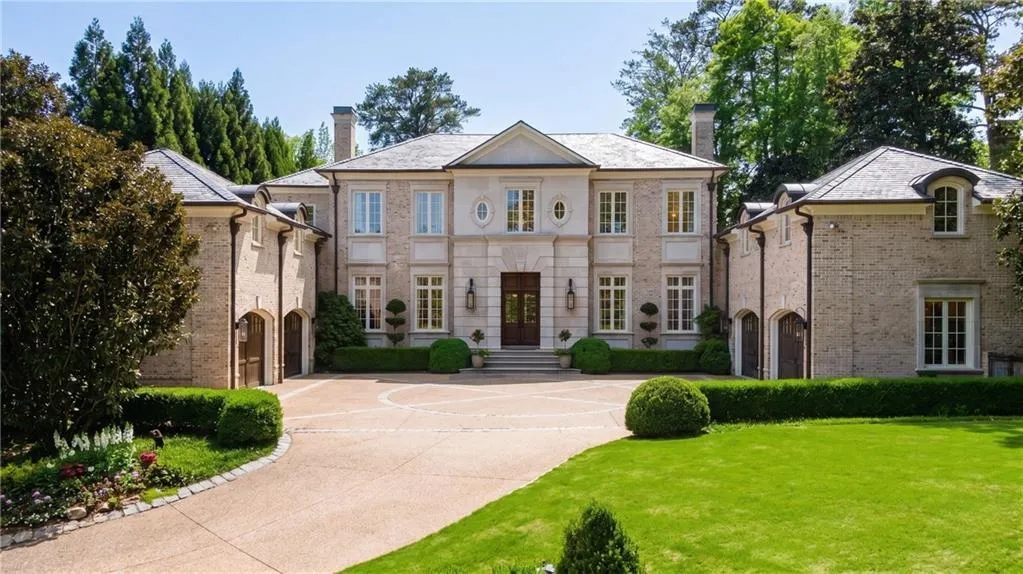 4010 Powers Ferry Road Nw, Atlanta, Georgia 30342, 7 Bedrooms Bedrooms, 0 ,8 BathroomsBathrooms,Residential,For Sale,4010 Powers Ferry Road Nw,7757753