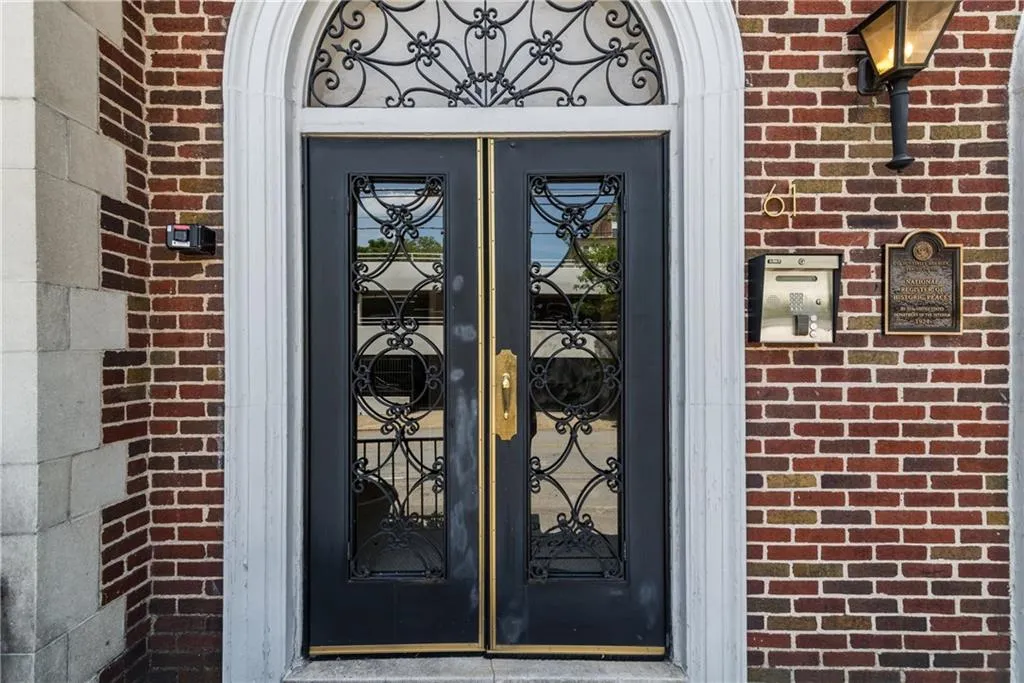 61 16th Street Ne Unit 18, Atlanta, Georgia 30309, 1 Bedroom Bedrooms, ,1 BathroomBathrooms,Residential,Sold,61 16th Street Ne Unit 18,5851850