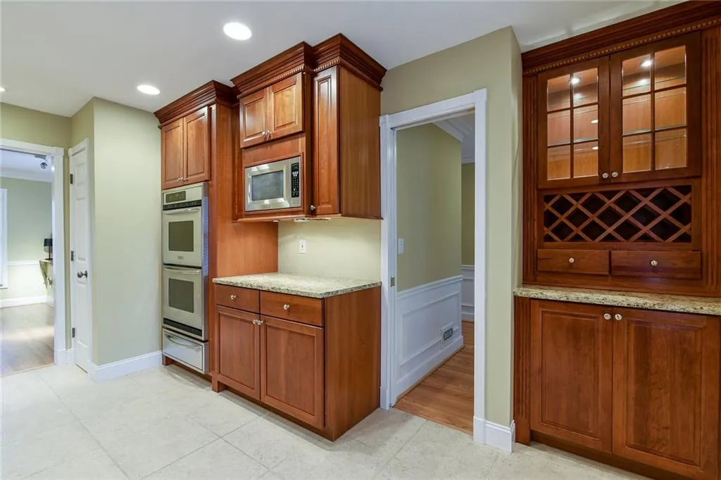 20 Huntington Place Drive Unit 20, Sandy Springs, Georgia 30350, 2 Bedrooms Bedrooms, ,2 BathroomsBathrooms,Residential,Sold,20 Huntington Place Drive Unit 20,5789915