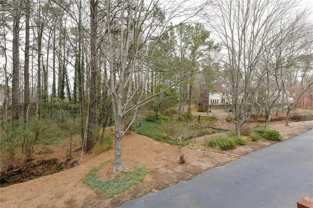 20 Huntington Place Drive Unit 20, Sandy Springs, Georgia 30350, 2 Bedrooms Bedrooms, ,2 BathroomsBathrooms,Residential,Sold,20 Huntington Place Drive Unit 20,5789915