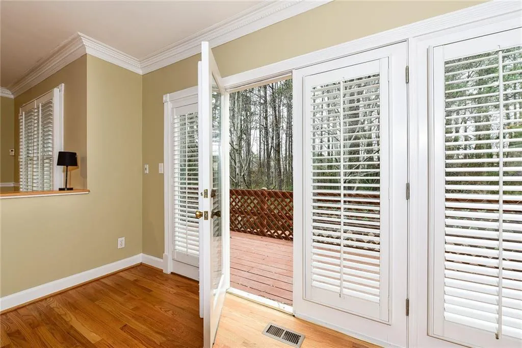 20 Huntington Place Drive Unit 20, Sandy Springs, Georgia 30350, 2 Bedrooms Bedrooms, ,2 BathroomsBathrooms,Residential,Sold,20 Huntington Place Drive Unit 20,5789915