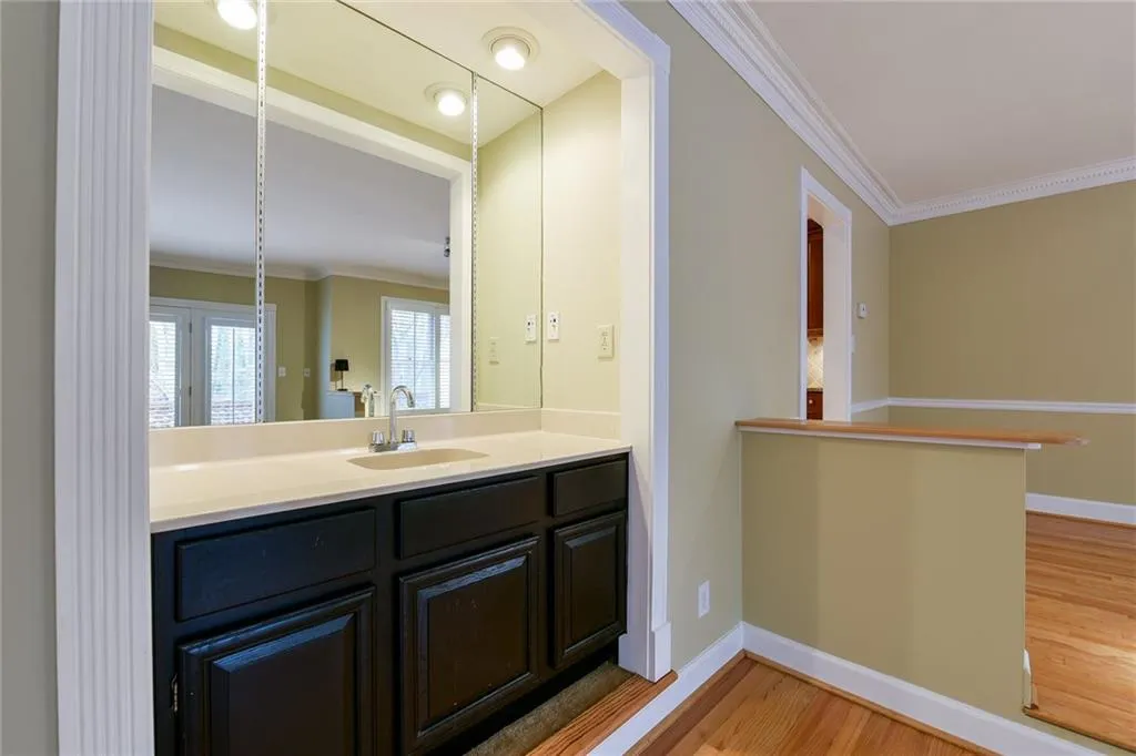 20 Huntington Place Drive Unit 20, Sandy Springs, Georgia 30350, 2 Bedrooms Bedrooms, ,2 BathroomsBathrooms,Residential,Sold,20 Huntington Place Drive Unit 20,5789915