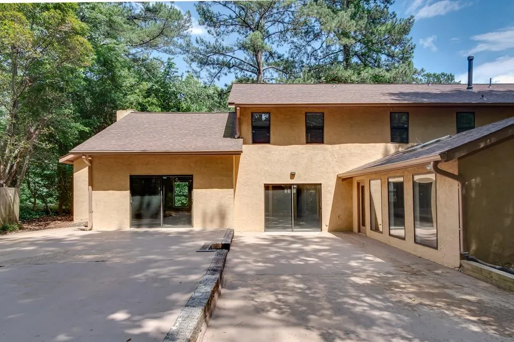7015 Northgreen Drive Ne, Atlanta, Georgia 30328, 4 Bedrooms Bedrooms, ,3 BathroomsBathrooms,Residential,Sold,7015 Northgreen Drive Ne,6646774