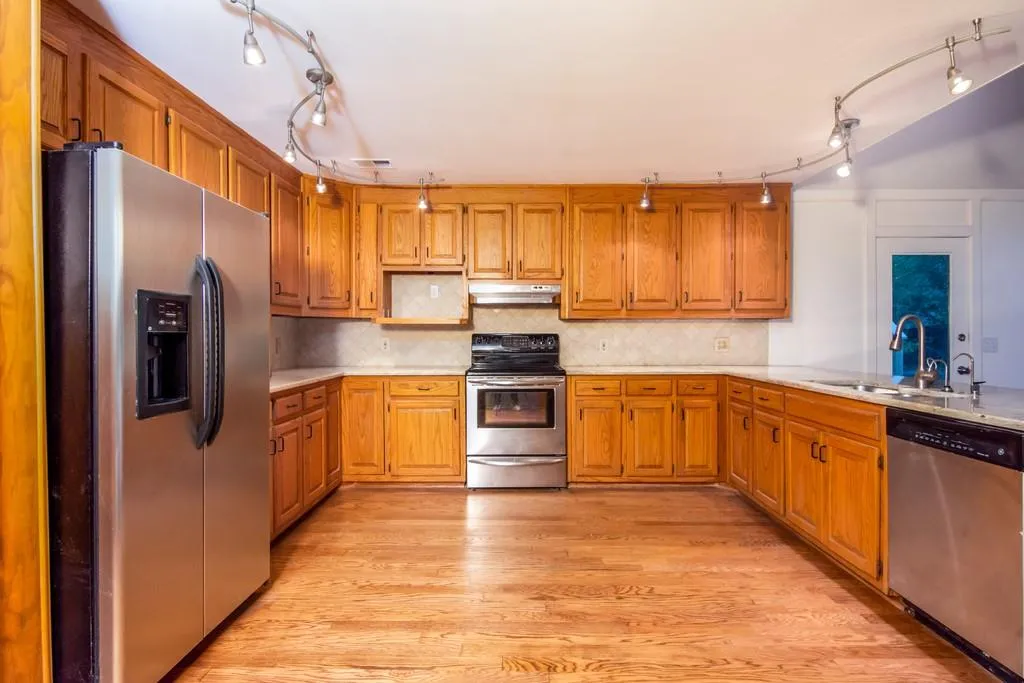 7015 Northgreen Drive Ne, Atlanta, Georgia 30328, 4 Bedrooms Bedrooms, ,3 BathroomsBathrooms,Residential,Sold,7015 Northgreen Drive Ne,6646774
