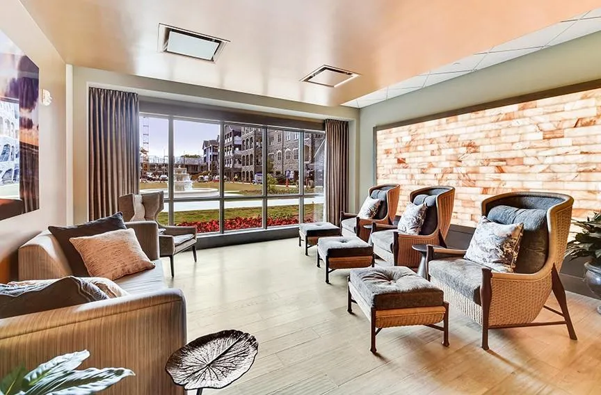229 Peachtree Hills Avenue Ne Unit 5308, Atlanta, Georgia 30305, 2 Bedrooms Bedrooms, ,2 BathroomsBathrooms,Residential,For Sale,229 Peachtree Hills Avenue Ne Unit 5308,7644674