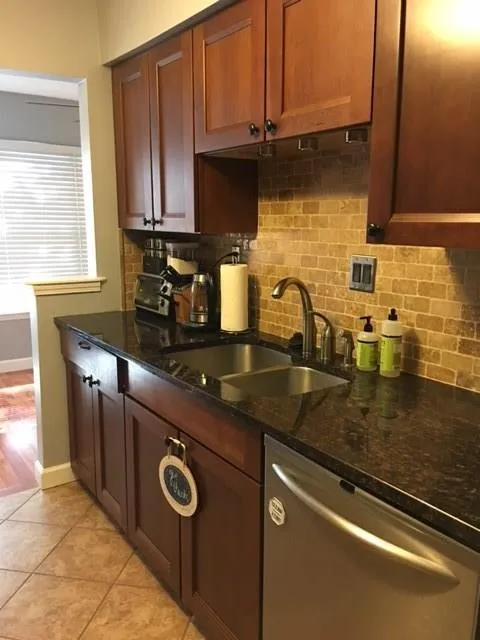 2708 Huntingdon Chase, Sandy Springs, Georgia 30350, 2 Bedrooms Bedrooms, ,2 BathroomsBathrooms,Residential,Sold,2708 Huntingdon Chase,5887589