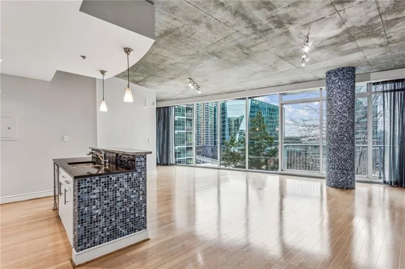 950 W Peachtree Street Nw Unit 812, Atlanta, Georgia 30309, 2 Bedrooms Bedrooms, ,2 BathroomsBathrooms,Residential,For Sale,950 W Peachtree Street Nw Unit 812,7603924