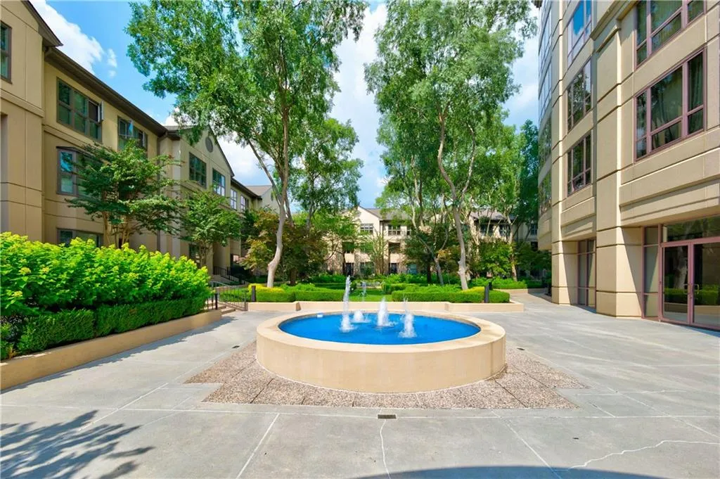 3475 Oak Valley Road Ne Unit 2150, Atlanta, Georgia 30326, 2 Bedrooms Bedrooms, 0 ,2 BathroomsBathrooms,Residential,For Sale,3475 Oak Valley Road Ne Unit 2150,7793393