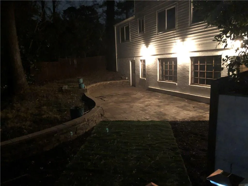 372 Pine Forest Road, Atlanta, Georgia 30342, 3 Bedrooms Bedrooms, ,2 BathroomsBathrooms,Residential,Sold,372 Pine Forest Road,6115129