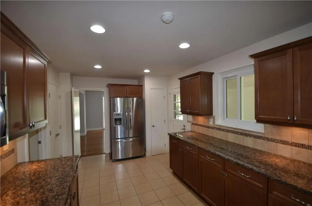 372 Pine Forest Road, Atlanta, Georgia 30342, 3 Bedrooms Bedrooms, ,2 BathroomsBathrooms,Residential,Sold,372 Pine Forest Road,6115129