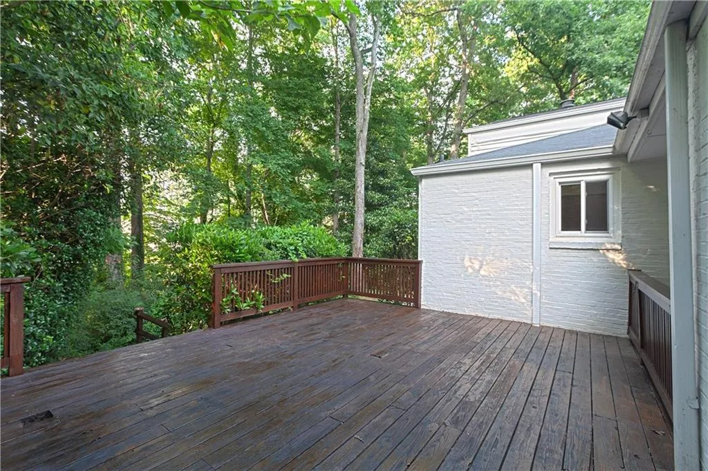 372 Pine Forest Road, Atlanta, Georgia 30342, 3 Bedrooms Bedrooms, ,2 BathroomsBathrooms,Residential,Sold,372 Pine Forest Road,6115129
