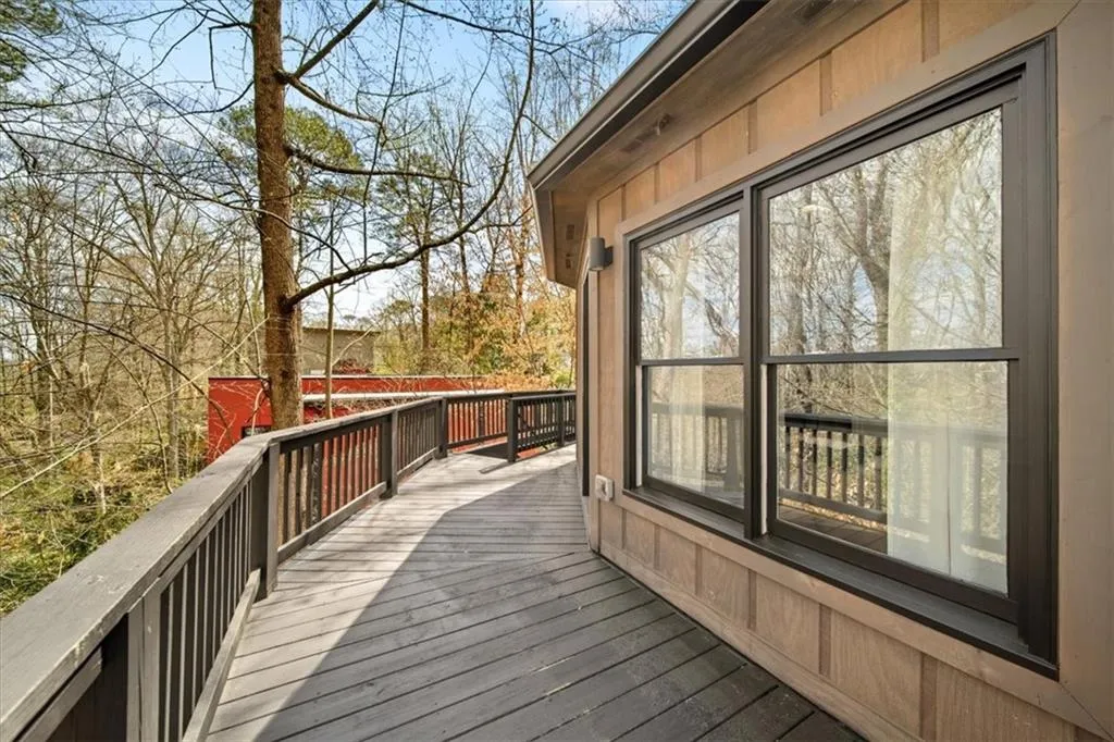 595 Overbrook Drive Nw, Atlanta, Georgia 30318, 3 Bedrooms Bedrooms, ,2 BathroomsBathrooms,Residential,For Sale,595 Overbrook Drive Nw,7629111