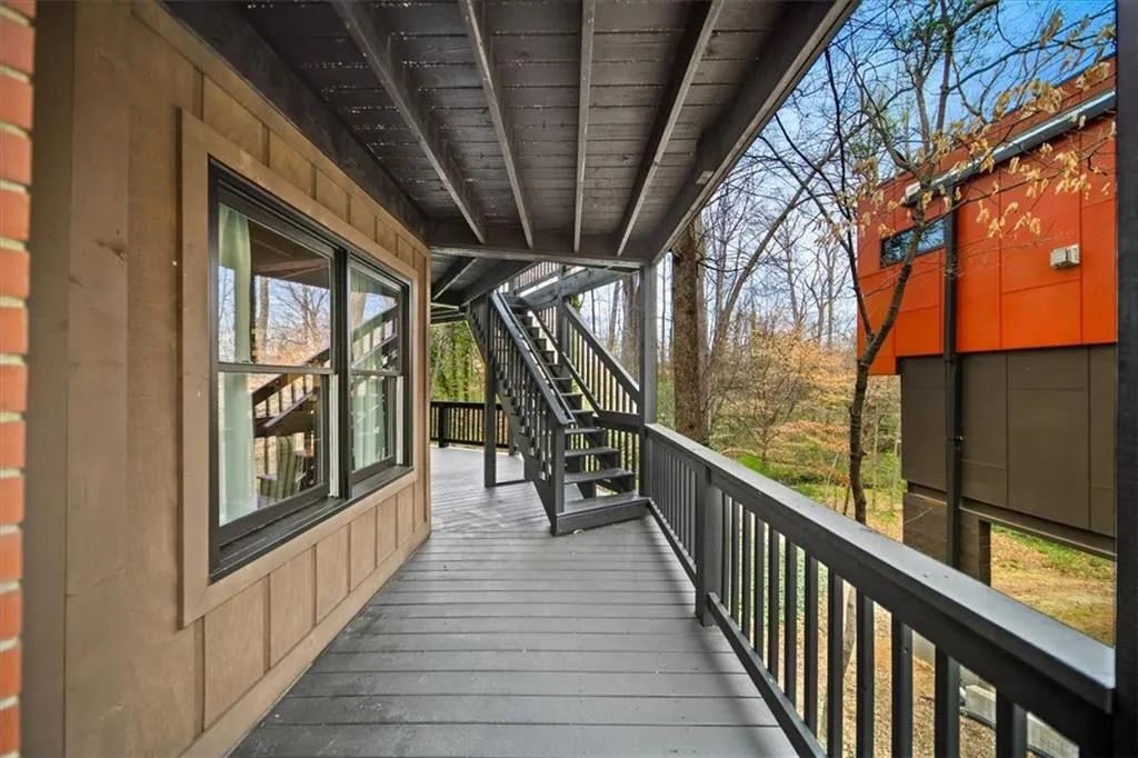 595 Overbrook Drive Nw, Atlanta, Georgia 30318, 3 Bedrooms Bedrooms, ,2 BathroomsBathrooms,Residential,For Sale,595 Overbrook Drive Nw,7629111