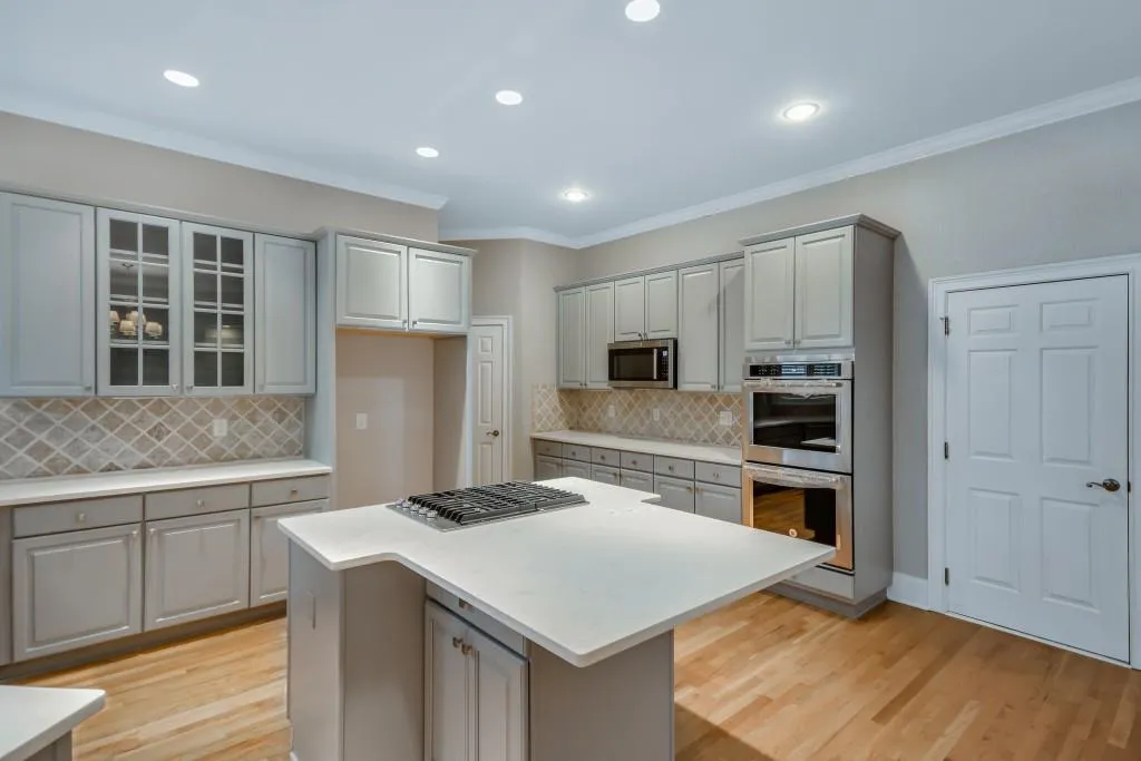 715 Windsor Parkway N, Sandy Springs, Georgia 30342, 5 Bedrooms Bedrooms, ,6 BathroomsBathrooms,Residential,Sold,715 Windsor Parkway N,6579331