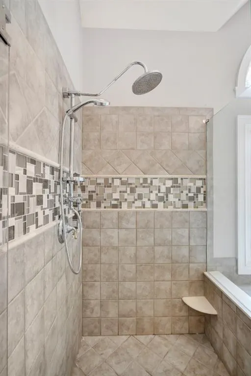 715 Windsor Parkway N, Sandy Springs, Georgia 30342, 5 Bedrooms Bedrooms, ,6 BathroomsBathrooms,Residential,Sold,715 Windsor Parkway N,6579331