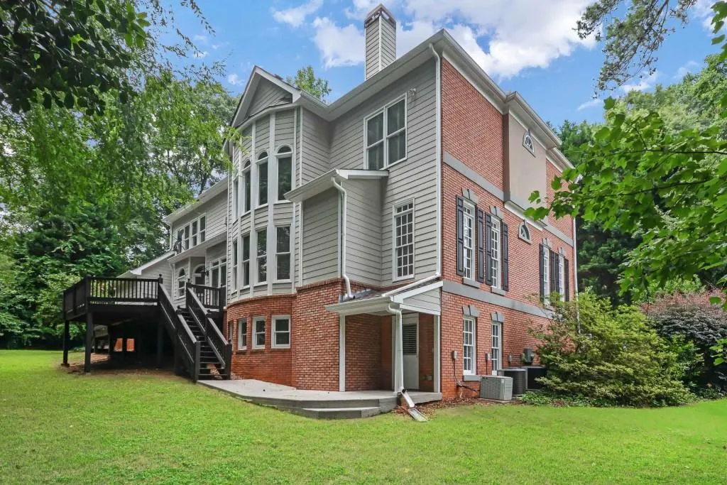 715 Windsor Parkway N, Sandy Springs, Georgia 30342, 5 Bedrooms Bedrooms, ,6 BathroomsBathrooms,Residential,Sold,715 Windsor Parkway N,6579331