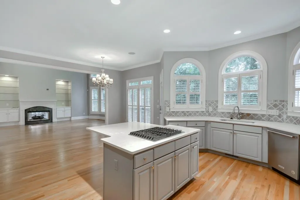 715 Windsor Parkway N, Sandy Springs, Georgia 30342, 5 Bedrooms Bedrooms, ,6 BathroomsBathrooms,Residential,Sold,715 Windsor Parkway N,6579331