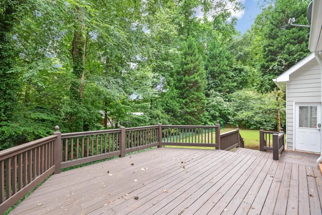 715 Windsor Parkway N, Sandy Springs, Georgia 30342, 5 Bedrooms Bedrooms, ,6 BathroomsBathrooms,Residential,Sold,715 Windsor Parkway N,6579331