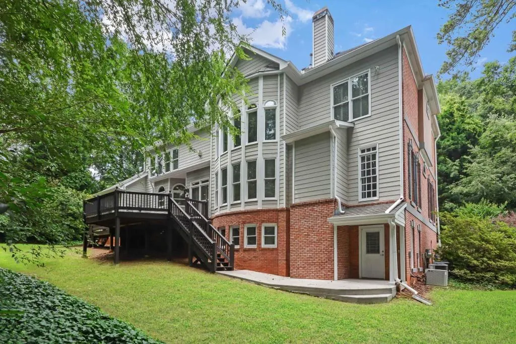 715 Windsor Parkway N, Sandy Springs, Georgia 30342, 5 Bedrooms Bedrooms, ,6 BathroomsBathrooms,Residential,Sold,715 Windsor Parkway N,6579331