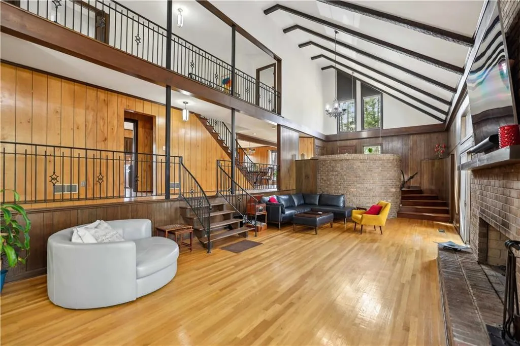 1605 Saint Tropez Way, Atlanta, Georgia 30350, 4 Bedrooms Bedrooms, ,2 BathroomsBathrooms,Residential,For Sale,1605 Saint Tropez Way,7661178