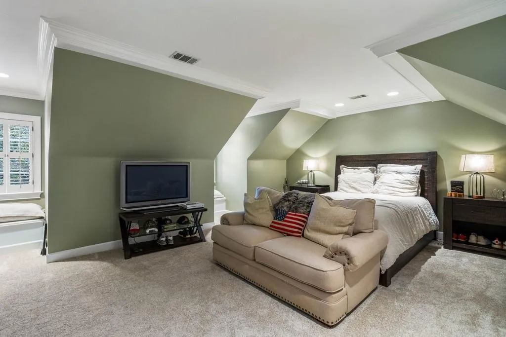4969 Long Island Drive Nw, Sandy Springs, Georgia 30327, 4 Bedrooms Bedrooms, ,5 BathroomsBathrooms,Residential,Sold,4969 Long Island Drive Nw,6836567