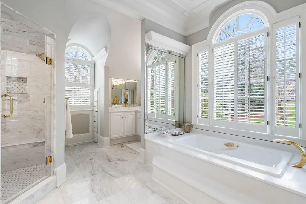 4969 Long Island Drive Nw, Sandy Springs, Georgia 30327, 4 Bedrooms Bedrooms, ,5 BathroomsBathrooms,Residential,Sold,4969 Long Island Drive Nw,6836567