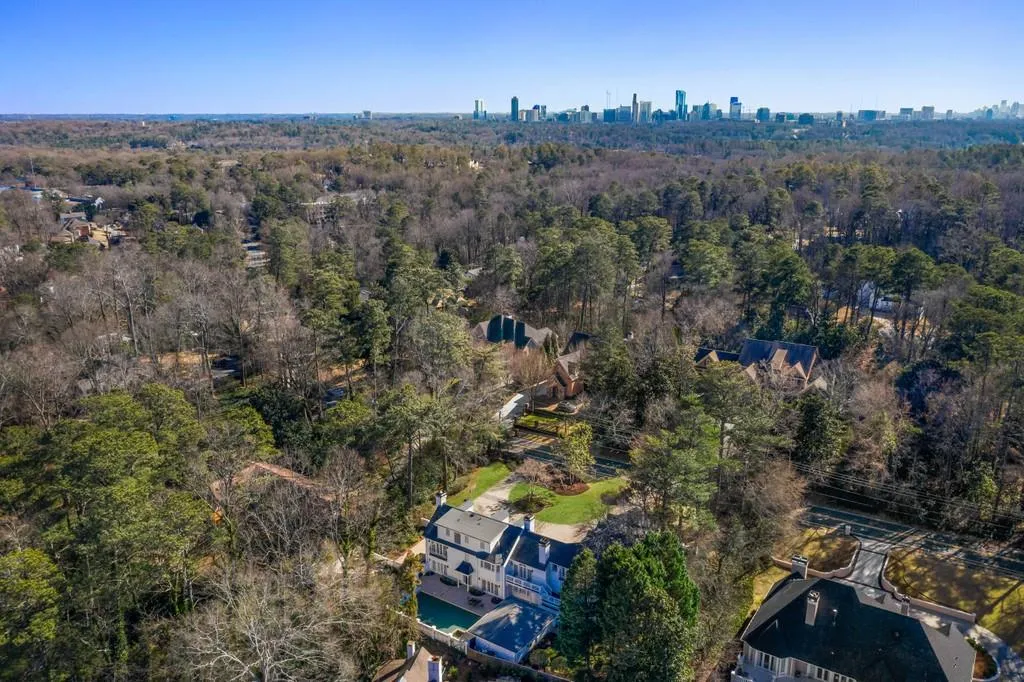 4969 Long Island Drive Nw, Sandy Springs, Georgia 30327, 4 Bedrooms Bedrooms, ,5 BathroomsBathrooms,Residential,Sold,4969 Long Island Drive Nw,6836567
