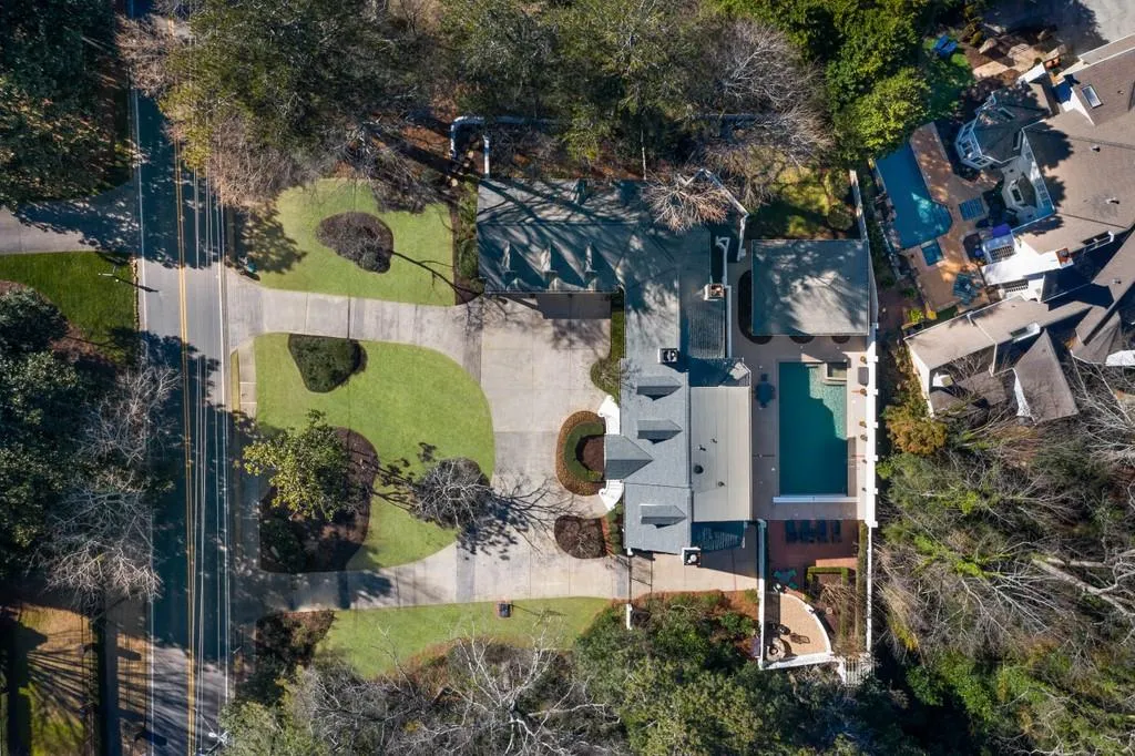 4969 Long Island Drive Nw, Sandy Springs, Georgia 30327, 4 Bedrooms Bedrooms, ,5 BathroomsBathrooms,Residential,Sold,4969 Long Island Drive Nw,6836567
