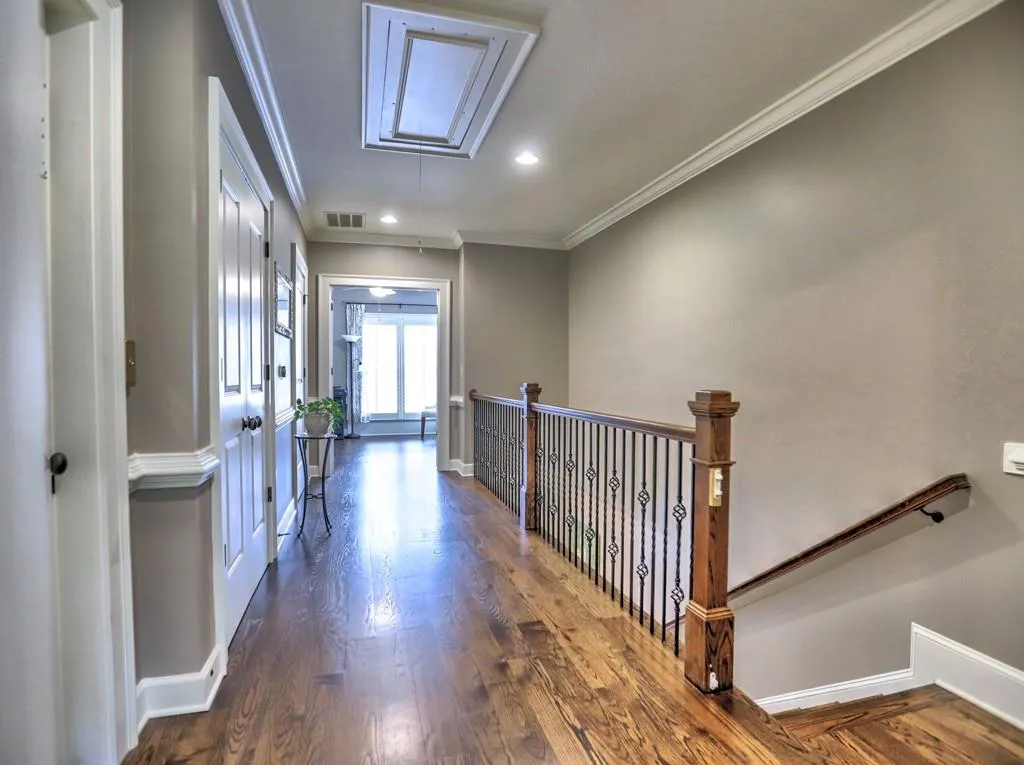 710 Creekgarden Court Unit 15, Atlanta, Georgia 30339, 3 Bedrooms Bedrooms, ,3 BathroomsBathrooms,Residential,Sold,710 Creekgarden Court Unit 15,7061674