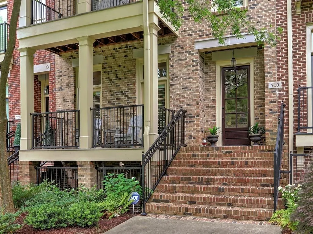 710 Creekgarden Court Unit 15, Atlanta, Georgia 30339, 3 Bedrooms Bedrooms, ,3 BathroomsBathrooms,Residential,Sold,710 Creekgarden Court Unit 15,7061674 710 Creekgarden Court Unit 15, Atlanta, Georgia 30339, 3 Bedrooms Bedrooms, ,3 BathroomsBathrooms,Residential,Sold,710 Creekgarden Court Unit 15,7061674