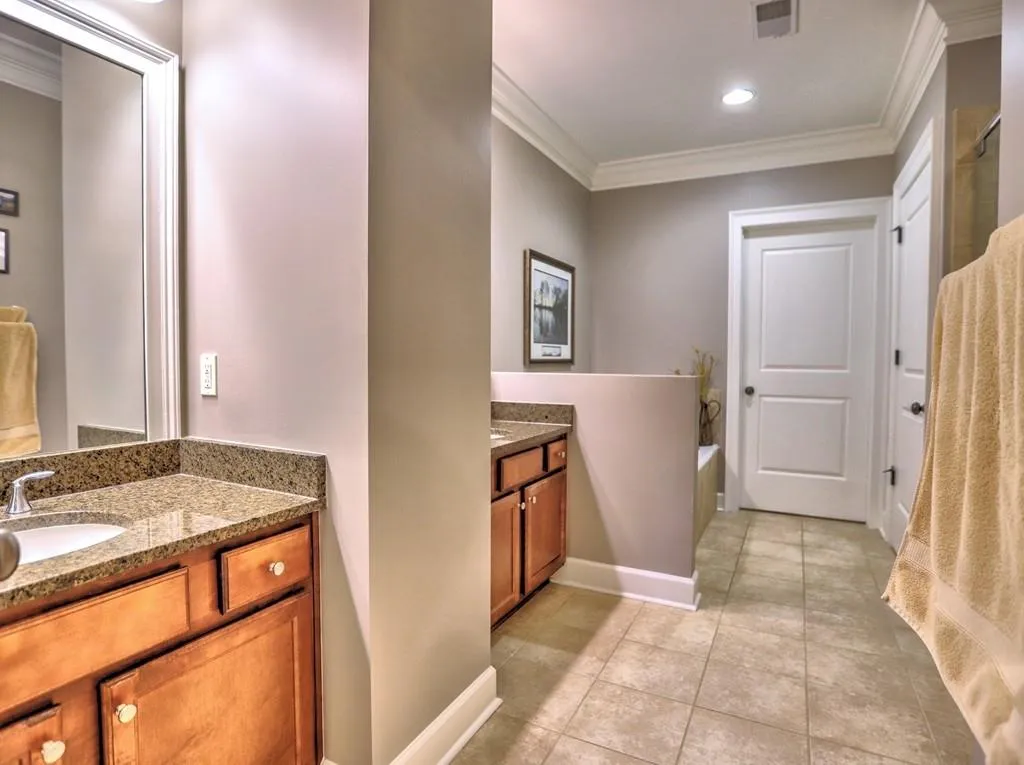710 Creekgarden Court Unit 15, Atlanta, Georgia 30339, 3 Bedrooms Bedrooms, ,3 BathroomsBathrooms,Residential,Sold,710 Creekgarden Court Unit 15,7061674