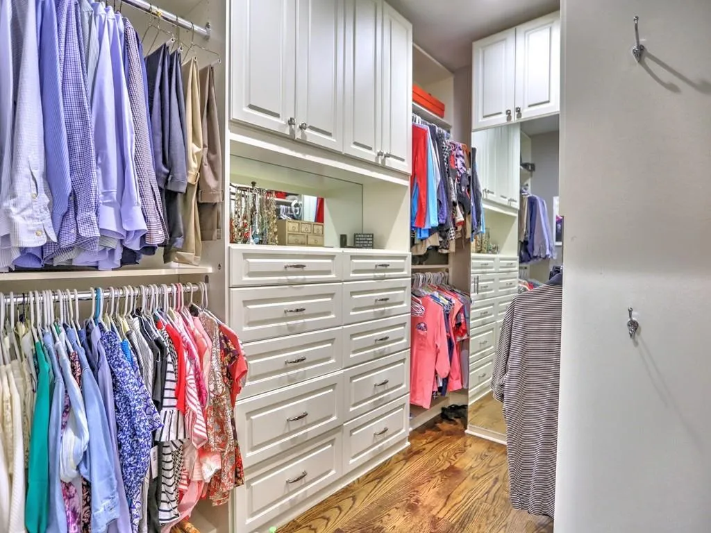 710 Creekgarden Court Unit 15, Atlanta, Georgia 30339, 3 Bedrooms Bedrooms, ,3 BathroomsBathrooms,Residential,Sold,710 Creekgarden Court Unit 15,7061674