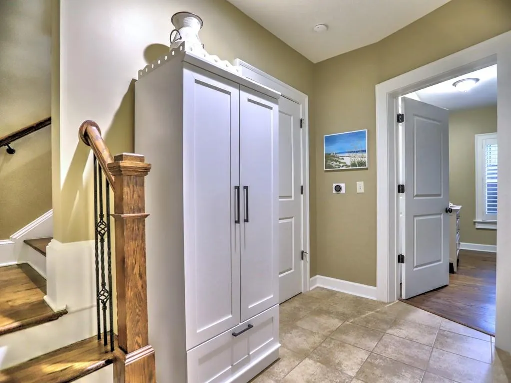 710 Creekgarden Court Unit 15, Atlanta, Georgia 30339, 3 Bedrooms Bedrooms, ,3 BathroomsBathrooms,Residential,Sold,710 Creekgarden Court Unit 15,7061674