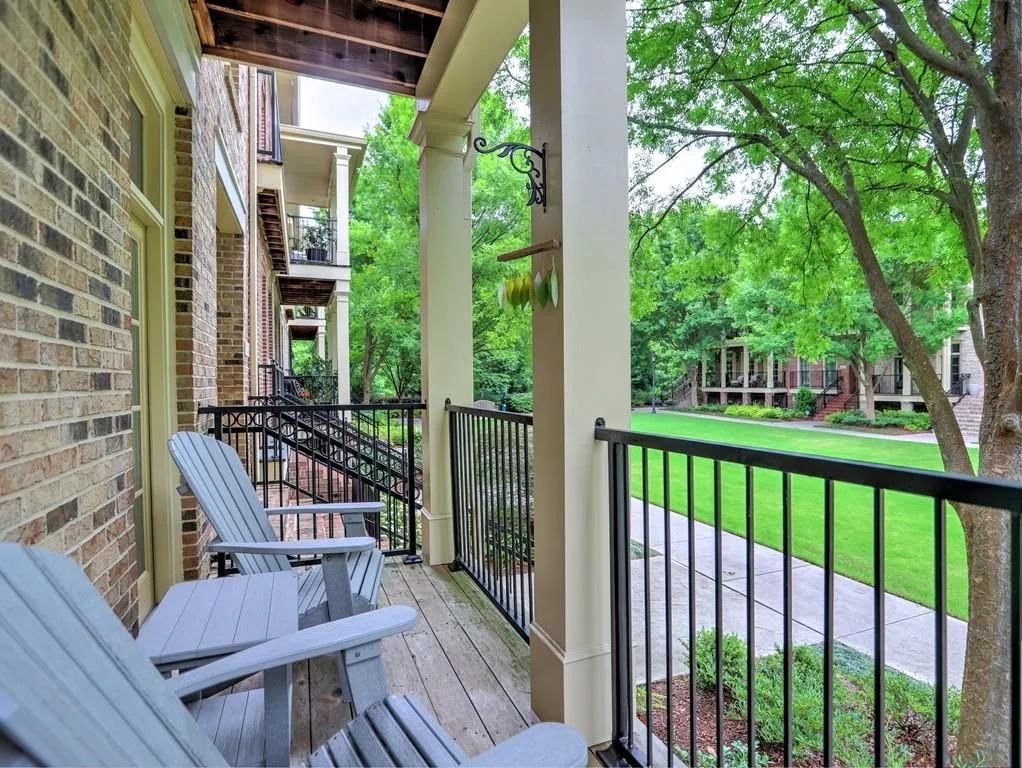 710 Creekgarden Court Unit 15, Atlanta, Georgia 30339, 3 Bedrooms Bedrooms, ,3 BathroomsBathrooms,Residential,Sold,710 Creekgarden Court Unit 15,7061674