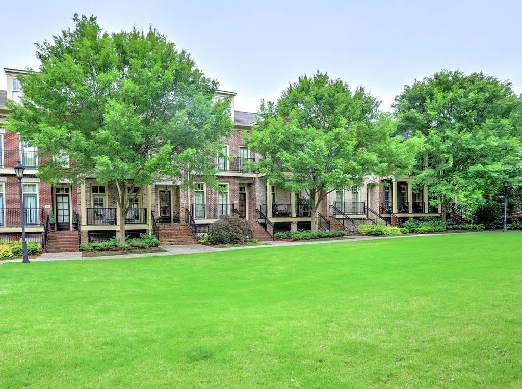 710 Creekgarden Court Unit 15, Atlanta, Georgia 30339, 3 Bedrooms Bedrooms, ,3 BathroomsBathrooms,Residential,Sold,710 Creekgarden Court Unit 15,7061674