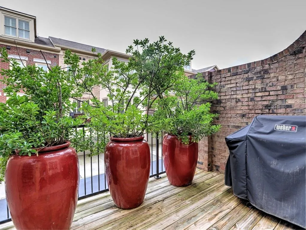 710 Creekgarden Court Unit 15, Atlanta, Georgia 30339, 3 Bedrooms Bedrooms, ,3 BathroomsBathrooms,Residential,Sold,710 Creekgarden Court Unit 15,7061674