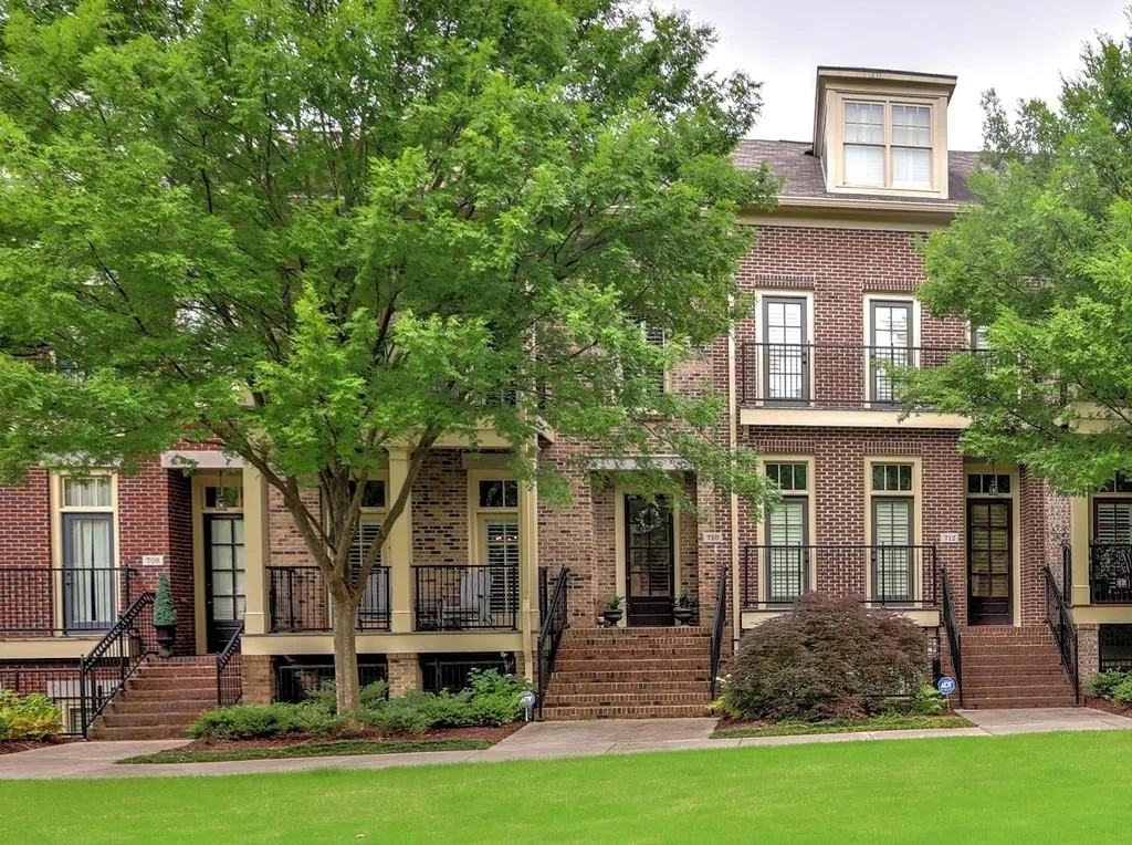 710 Creekgarden Court Unit 15, Atlanta, Georgia 30339, 3 Bedrooms Bedrooms, ,3 BathroomsBathrooms,Residential,Sold,710 Creekgarden Court Unit 15,7061674